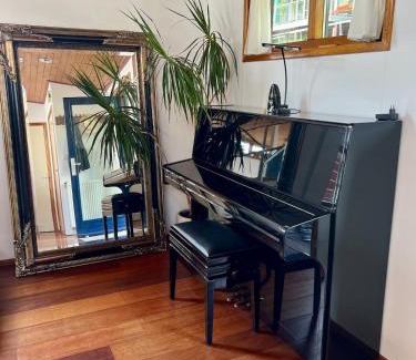 Arnhem Villa | Chic stays on the Rhine