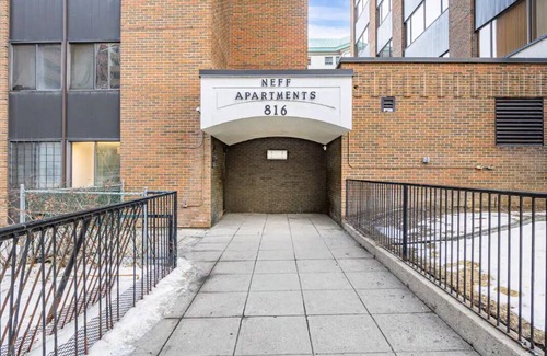 Eau Claire Apartment | Chic Studio Escape in Downtown Calgary