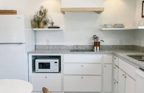 Abilene Apartment | Stylish Studio Near ACU with Breakfast and Family Amenities