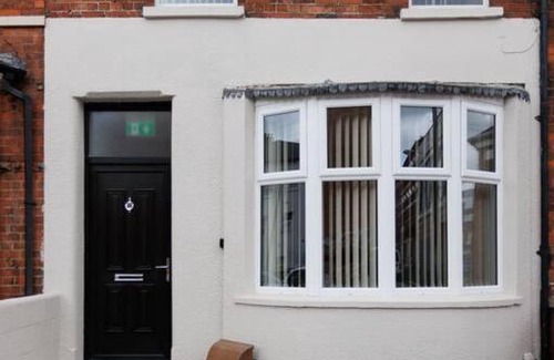 Belfast City Centre Apartment | Stylish Studio for Two in Belfast City Centre - Family Friendly