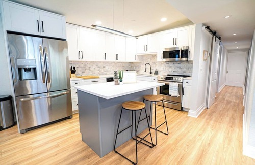 Carver City - Lincoln Gardens House | Unforgettable Memories at Our Family-Friendly Retreat