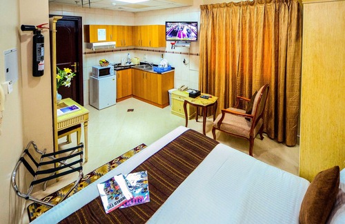 Al Khan Apartment | Chic Suite Close To Sharjah Beach and Aquarium