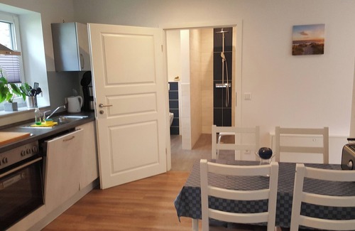 Scholderup Apartment | Modern Holiday Apartment Amrum with Kitchen & Family Amenities