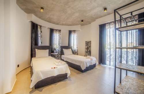 Kadriye Villa | Chic Villa for Rent Located in Belek Featuring a Large Pool - AWZ 287
