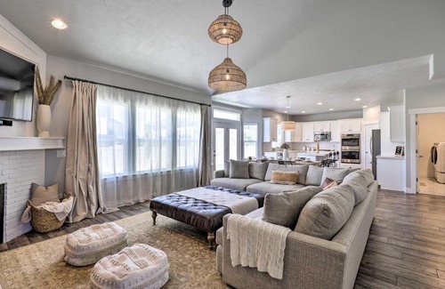 Vineyard House | Stylish Vineyard Retreat with Yard, 8 Mi from BYU