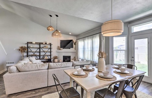 Vineyard House | Stylish Vineyard Retreat with Yard, 8 Mi from BYU