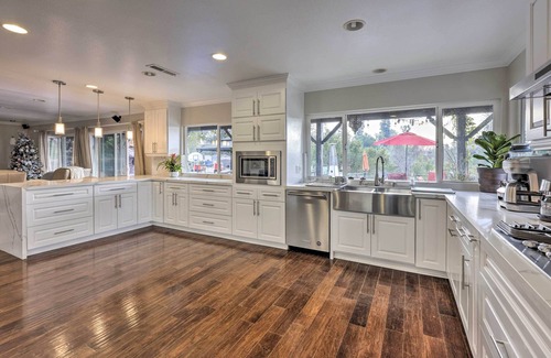 East Whittier House | Stylish Whittier Oasis with Private Pool and Hot Tub