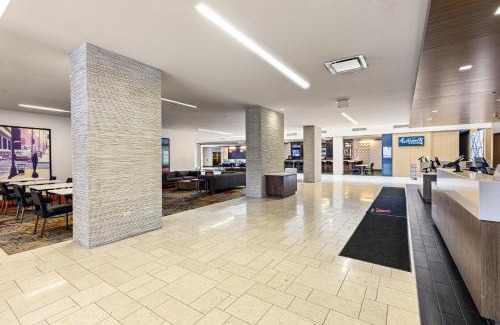 Naperville Hotel | Discover Chicago Marriott Naperville: Family-Friendly Retreat