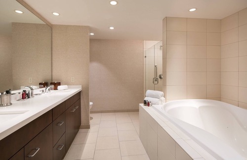 Naperville Hotel | Guest Rated: 8.8 at Chicago Marriott Naperville Hotel