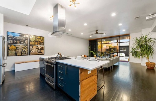 North Park House | Experience 312Riverhouse: Private Patio & Pet-Friendly Stay