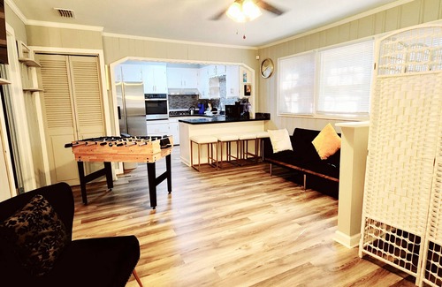 Chickasaw House | Discover Chickasaw Landing: Family-Friendly with Hot Tub