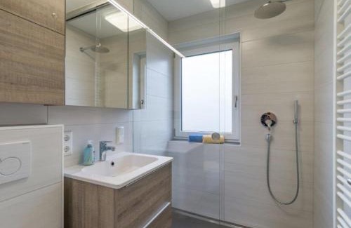 Oberaudorf Apartment | Relax at Chiemgau Comfort C3: Pool & Sauna Retreat
