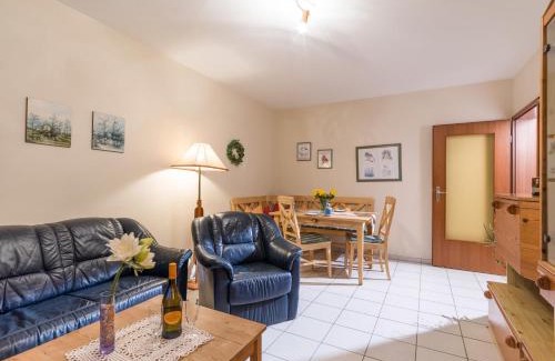 Oberaudorf Apartment | Relaxing Retreat at Chiemgau Comfort D4 with Pool & Sauna