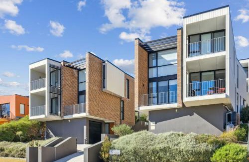 Jindabyne House | Child-Friendly Retreat at Chilam B - 4 Star, Rated 10/10