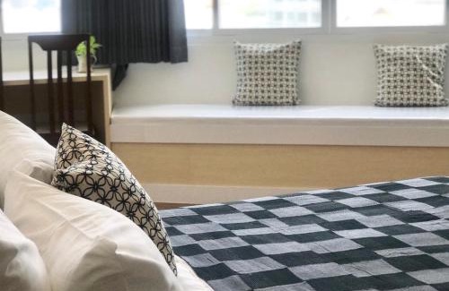 Nimman Apartment | Relax at Chill Chill in Nimman - Rated 9/10 & Accessible!
