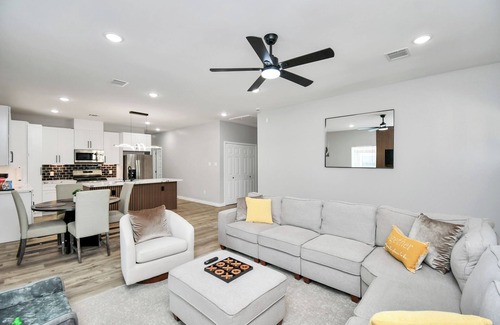 Northside House | Chill House, Private and Relaxing House with Hot Tub Spa and Games