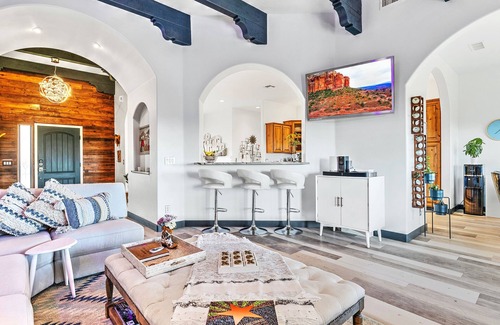 Cornville House | Relax at Chill on the Hill: Pool, Hot Tub & Scenic Views