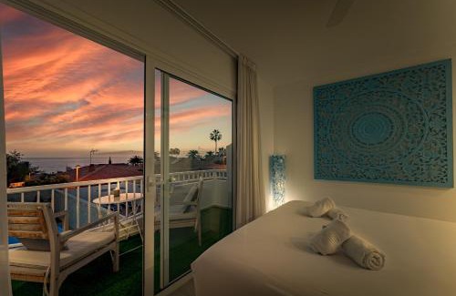 Callao Salvaje House | Tranquil Chill Out House: Family-Friendly with Pool Access