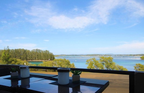 Forster Apartment | Relaxing Lakeside Retreat with Pool & Spa on Wallis Lake