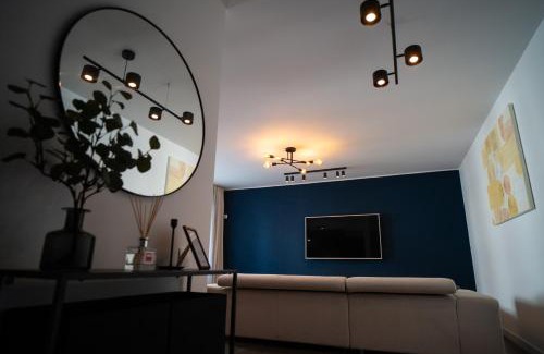 Tractorul Apartment | Relaxing Chill Vibes Apartment - Child Friendly & Rated 9.5