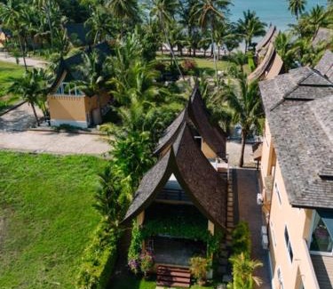 Klong Son Villa | Chill Villa by Utalay Koh Chang