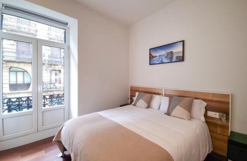 San Sebastian Centro Apartment | Family-Friendly Iberorent Apartments near Chillida Larramendi