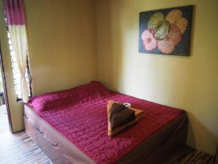Pai House | Inviting Chilling Hill Guesthouse with 8.3/10 Review Score