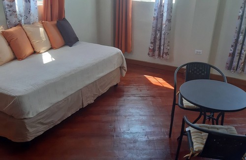 Kingston House | Relaxing Retreat at Chillinn at Duke: Guest Rated 9.4/10