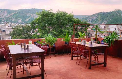 Amer Fort Road Hotel | Chillout - A Boutique Hotel & Rooftop Restaurant Jaipur
