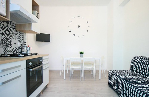 Vittorio Emanuele House | Elegant ChilometroZERO Apartment with Oceanfront Views