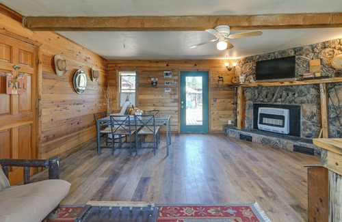 Chiloquin Apartment | Chiloquin Vacation Rental w/ On-Site Barn!