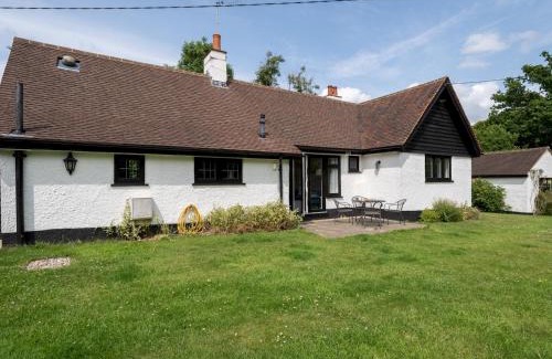 Little Missenden House | Chilterns Farm Cottage Hideaway Pass the Keys