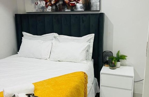 Musina Apartment | Welcoming Chimas Guest House with Breakfast Included