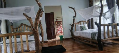 Kibale Resort | Discover Chimpanzee Capital Safari Lodge: Family-Friendly Stay
