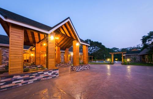Fort Portal Cabin | Experience Tranquility at Chimpundu Lodge with Ocean Views