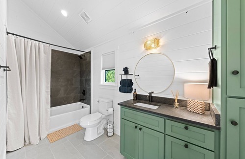 Fredericksburg House | Chin 1