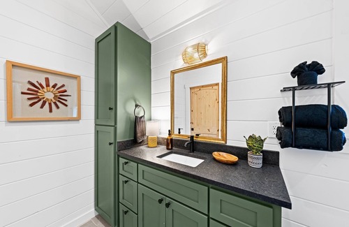 Fredericksburg House | Chin 2