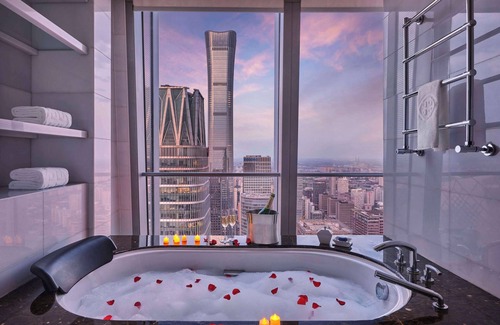 Jianwai Street Hotel | Elegant China World Summit Wing in Beijing with Spa & Pool