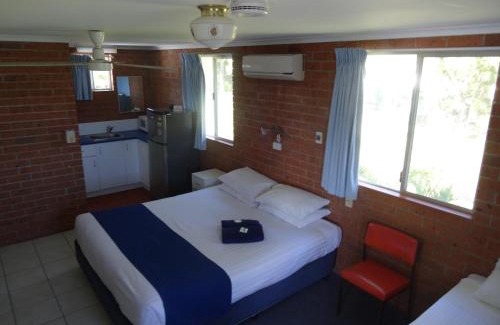 Chinderah Hotel | Convenient Chinderah Motel: Pool, Breakfast & Accessibility