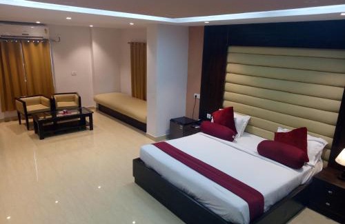 Sahibganj Hotel | Affordable Family-Friendly Stay at Chinmaye Inn