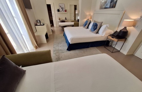 Lecce Hotel | Elegant Chiostro dei Domenicani with Pool & Spa Amenities