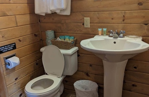 Hayward Apartment | Impeccable Chip-Wa Lodging: Family-Friendly & Well-Equipped