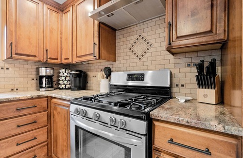 Cascade-Chipita Park Cottage | Chipita Pines: Hot Tub Haven & Ultimate Relaxation
