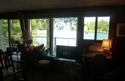 Redwood Cottage | Pet-Friendly Retreat on St Lawrence River with Ocean Views