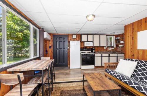 Chippewa Lake House | Pet-Friendly Chippewa Bluffs Resort with Oceanfront Views