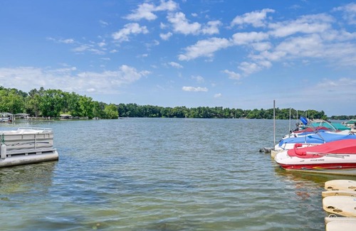 Lake Wissota House | Idyllic Chippewa Falls Retreat with Lake Access & Pet Friendly