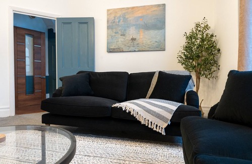 Chiswick Apartment | Elegant Chiswick 4 Bed Victorian Townhouse Near Tube