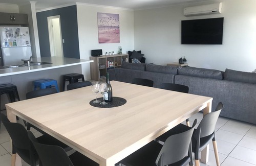Hayborough House | Relax at Chiton Beach House with Oceanfront Pool Access