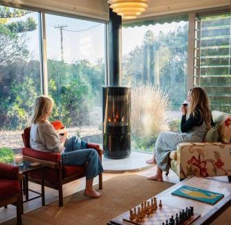Hayborough House | Chiton Cottage by the Sea - Fire - Pets - Bikes