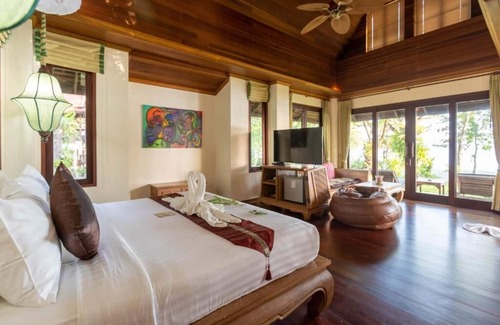 Khong Koi Beach Hotel | Chivapuri Beach Resort: Family-Friendly Getaway with Spa & Pool